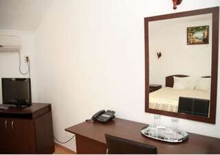 Мотели Motel Moara Veche Сэкэлэшени Апартаменты с 2 спальнями-3